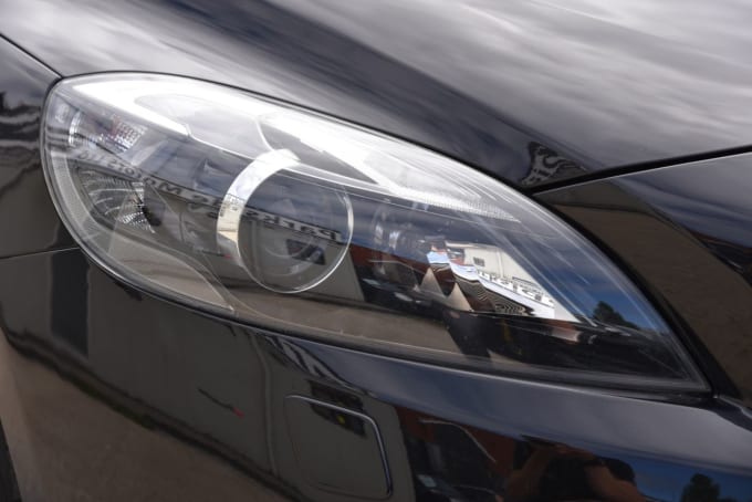 2025 Volvo V40