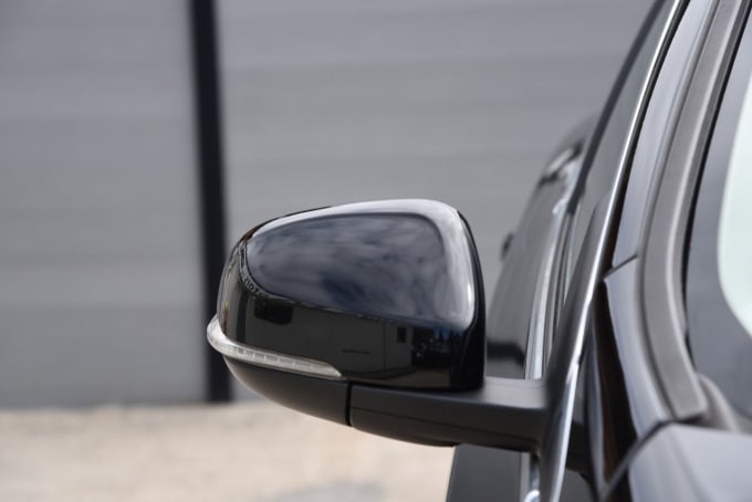 2025 Volvo V40