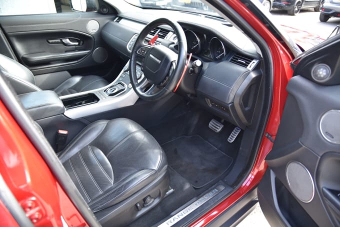2025 Land Rover Range Rover Evoque