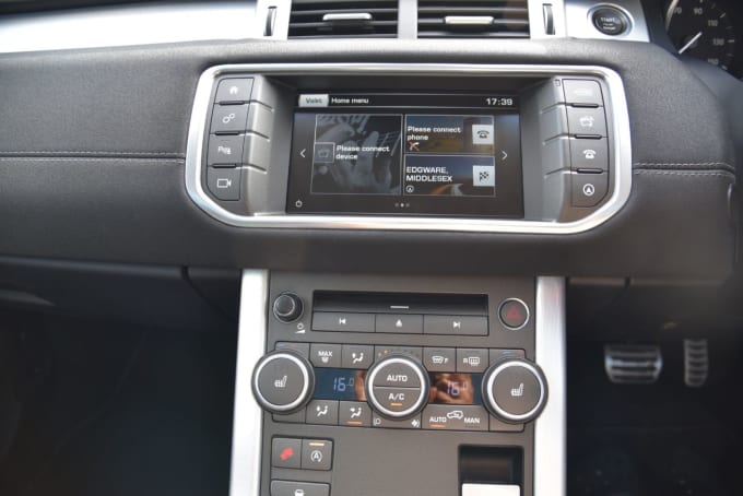 2025 Land Rover Range Rover Evoque