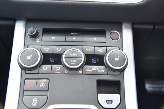 2025 Land Rover Range Rover Evoque