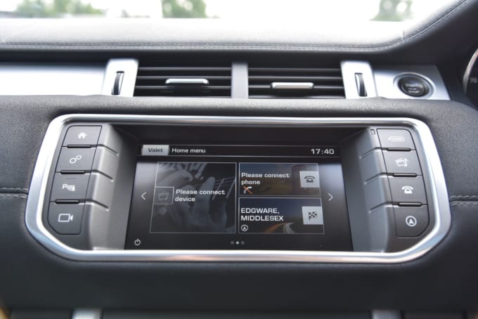 2025 Land Rover Range Rover Evoque