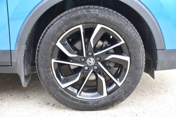 2025 Mg Mg Zs