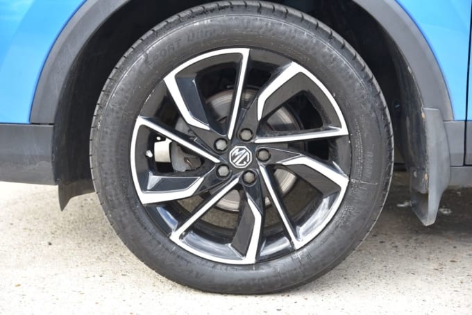 2025 Mg Mg Zs