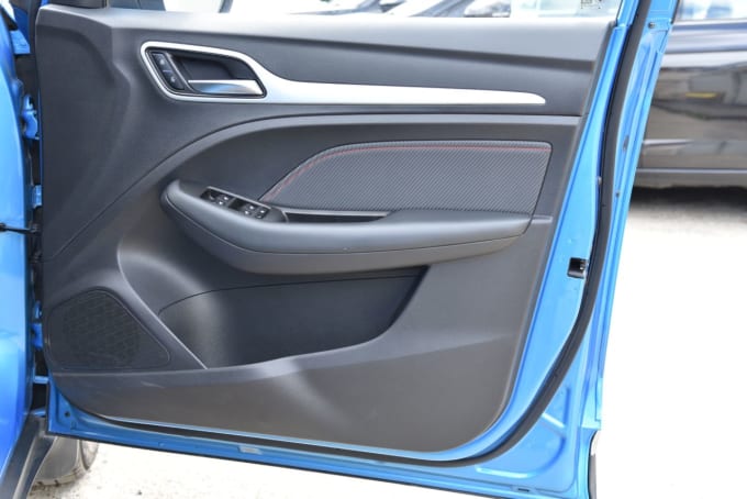 2025 Mg Mg Zs