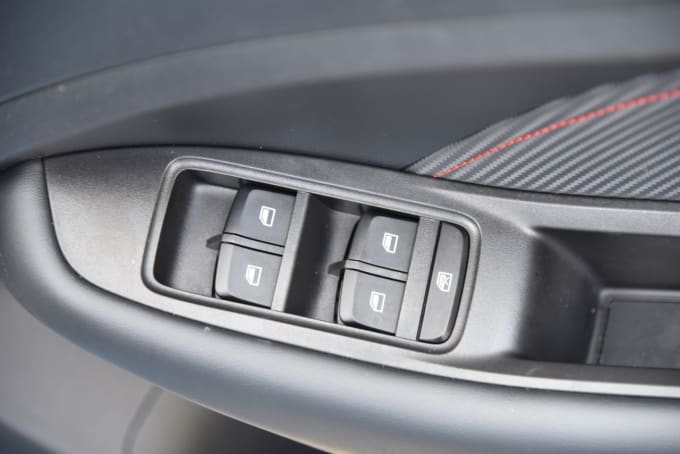 2025 Mg Mg Zs