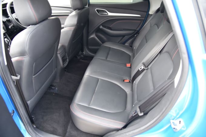 2025 Mg Mg Zs
