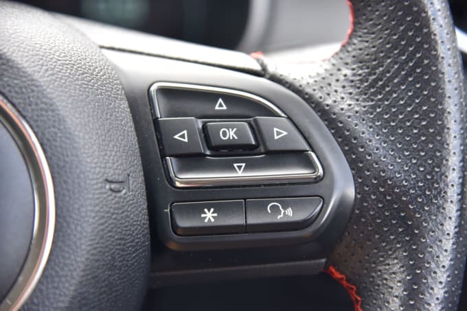 2025 Mg Mg Zs