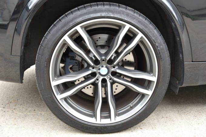 2025 BMW X5 M