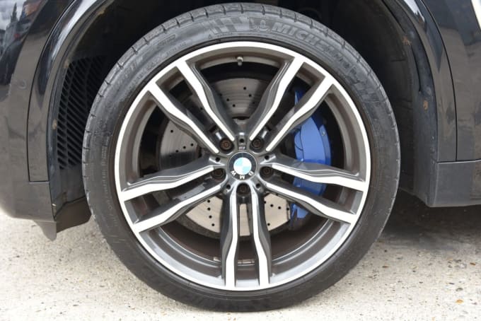 2025 BMW X5 M