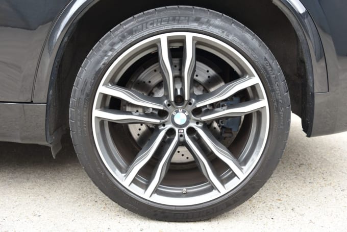 2025 BMW X5 M