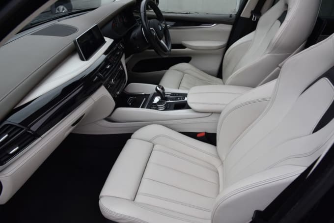 2025 BMW X5 M