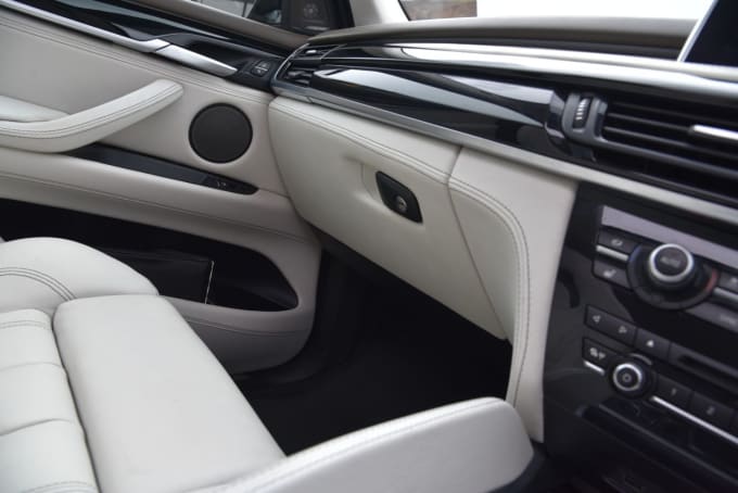 2025 BMW X5 M