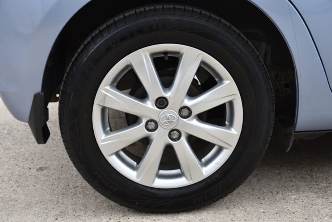 2025 Toyota Yaris