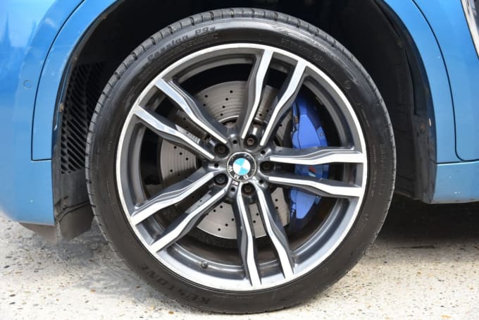 2025 BMW X6 M