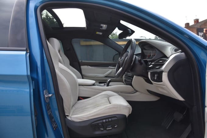 2025 BMW X6 M