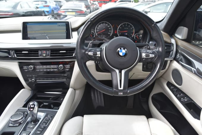 2025 BMW X6 M