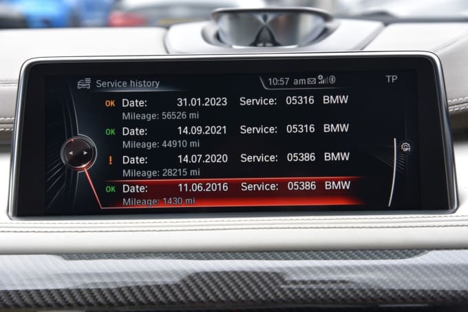 2025 BMW X6 M