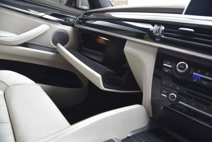 2025 BMW X6 M