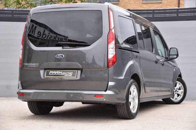 2025 Ford Grand Tourneo Connect