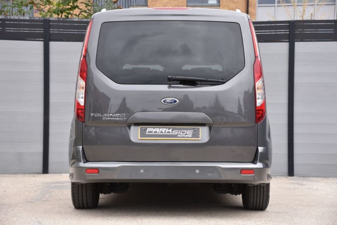 2025 Ford Grand Tourneo Connect