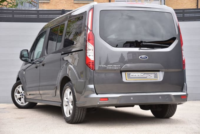 2025 Ford Grand Tourneo Connect