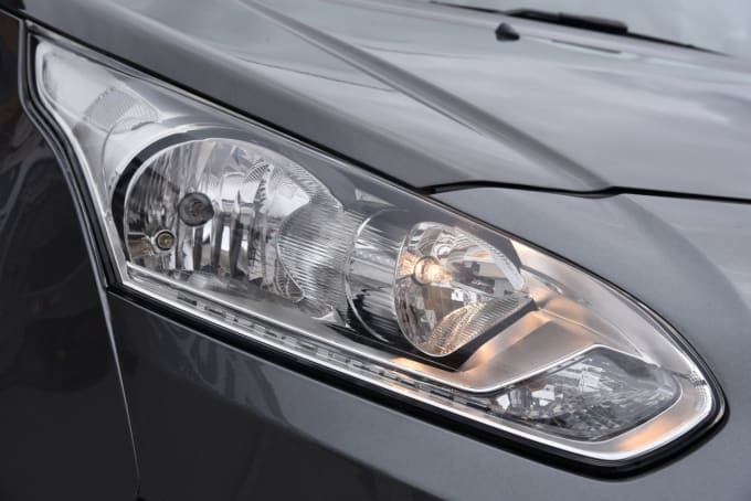 2025 Ford Grand Tourneo Connect