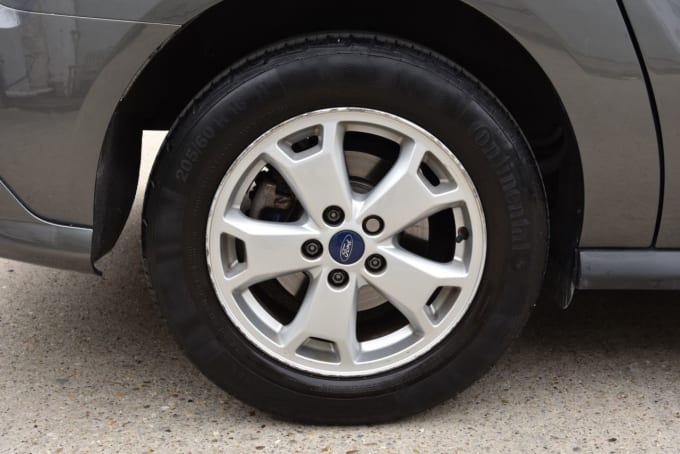 2025 Ford Grand Tourneo Connect