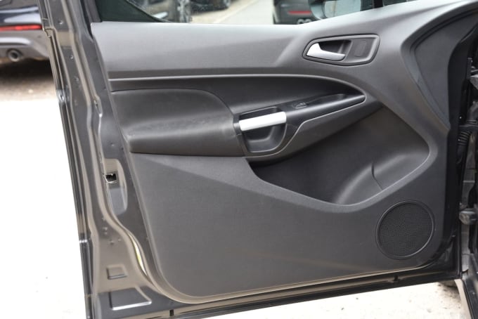 2025 Ford Grand Tourneo Connect
