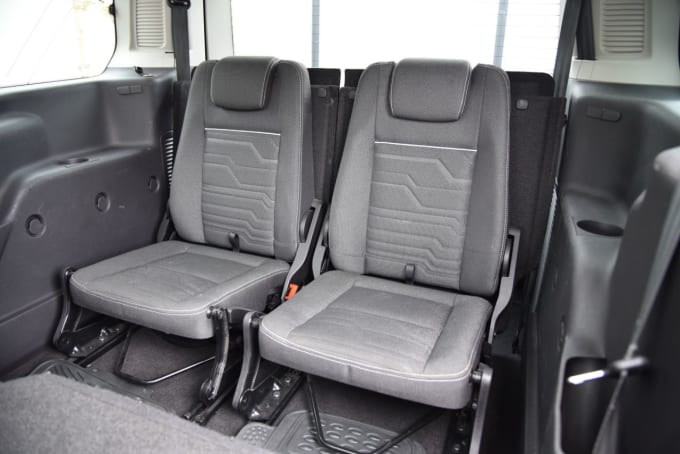 2025 Ford Grand Tourneo Connect