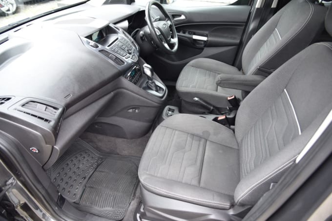 2025 Ford Grand Tourneo Connect