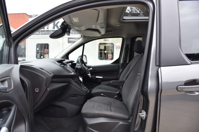 2025 Ford Grand Tourneo Connect