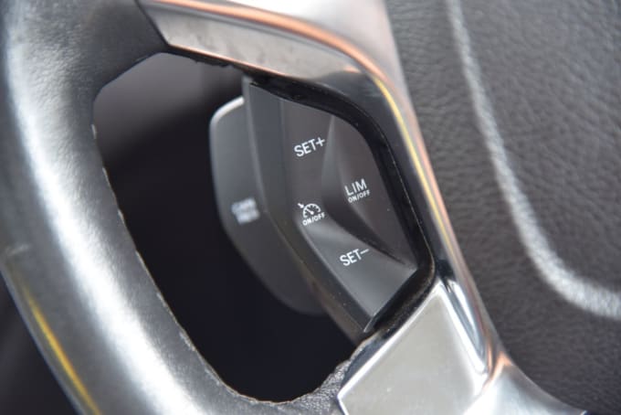 2025 Ford Grand Tourneo Connect