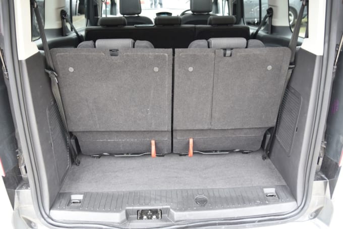 2025 Ford Grand Tourneo Connect
