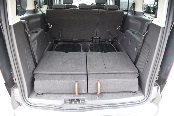 2025 Ford Grand Tourneo Connect