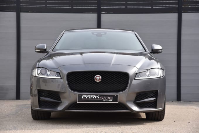 2025 Jaguar Xf