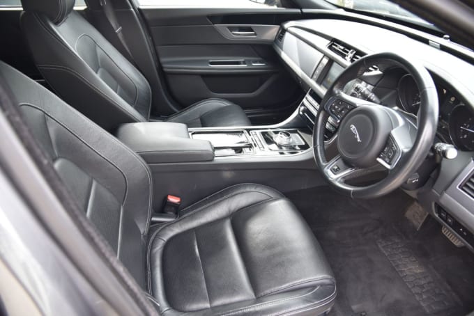 2025 Jaguar Xf