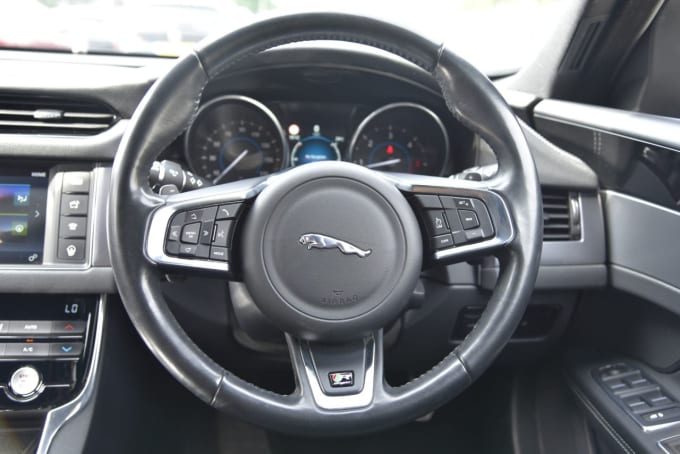 2025 Jaguar Xf