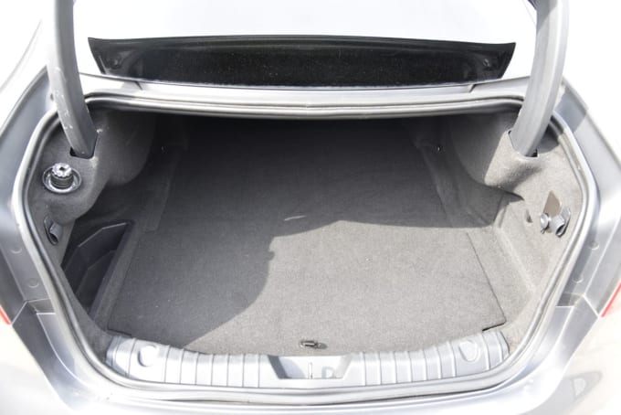 2025 Jaguar Xf