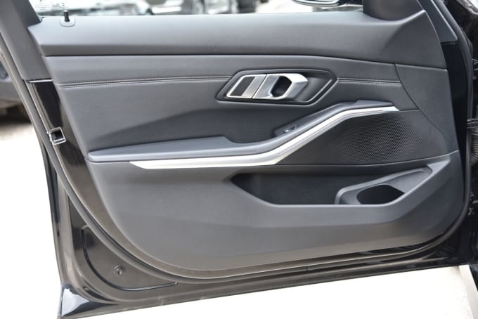 2025 BMW 3 Series
