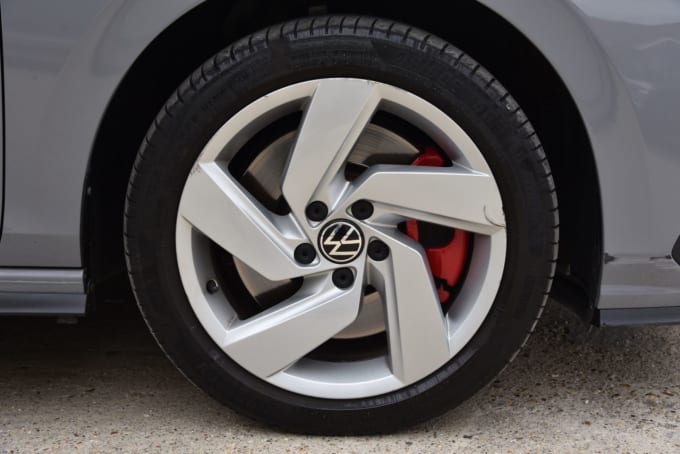 2025 Volkswagen Golf