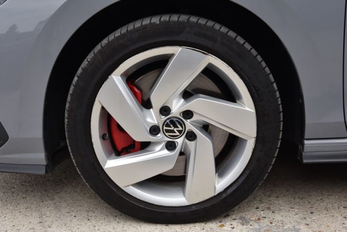 2025 Volkswagen Golf