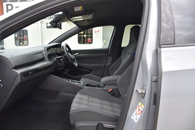 2025 Volkswagen Golf