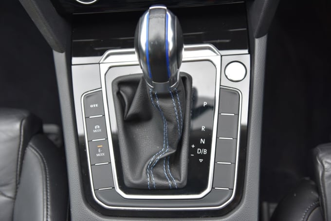 2025 Volkswagen Passat