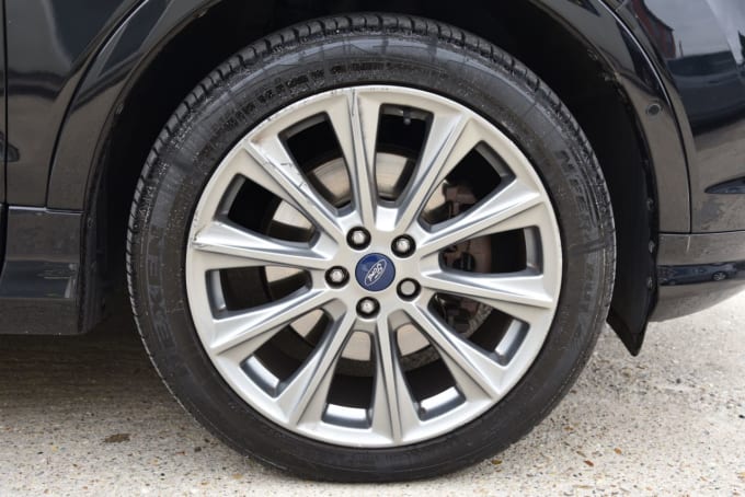 2025 Ford Kuga
