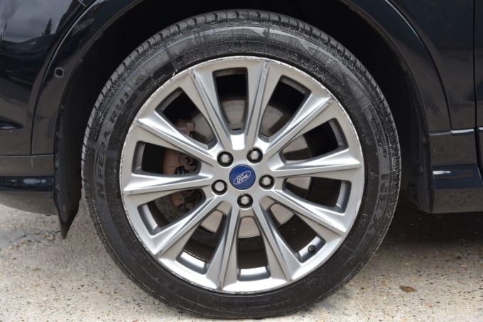 2025 Ford Kuga