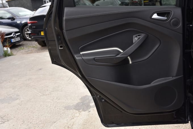 2025 Ford Kuga