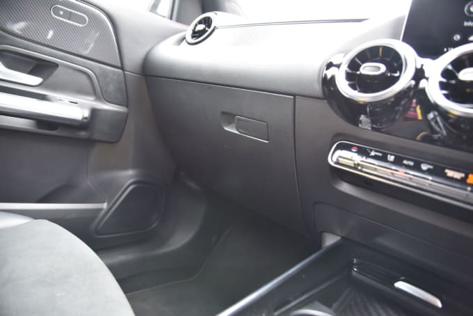 2025 Mercedes-benz Gla