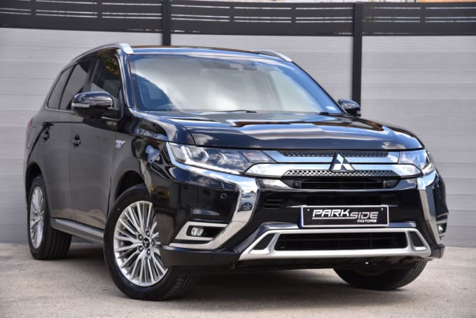 2025 Mitsubishi Outlander