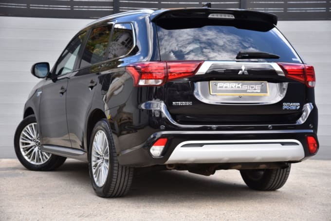 2025 Mitsubishi Outlander